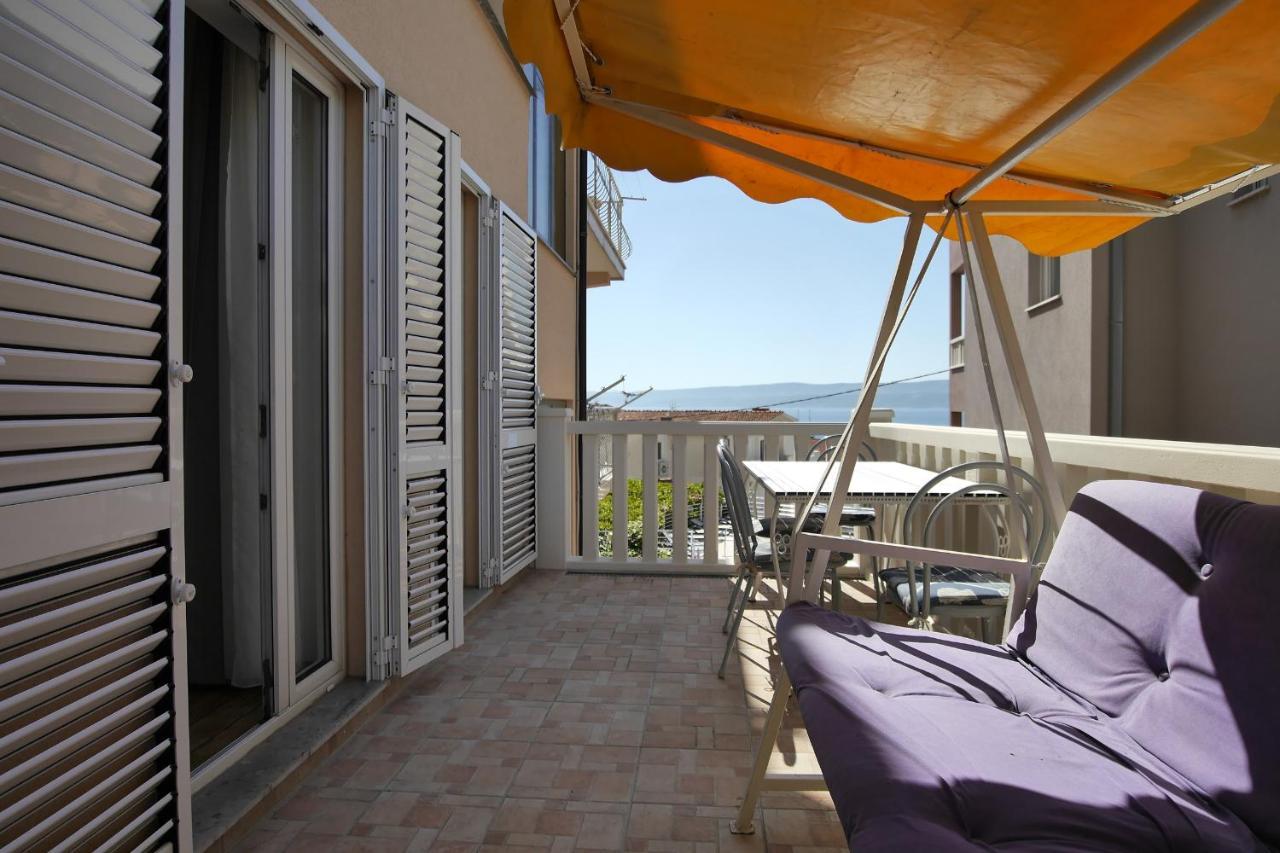 Apartments Babaja Omis Bagian luar foto