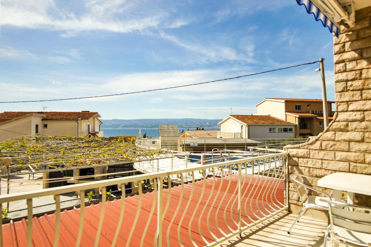 Apartments Babaja Omis Bagian luar foto