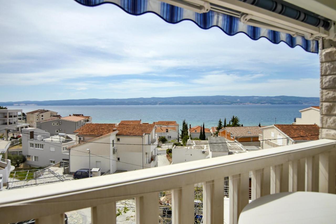 Apartments Babaja Omis Bagian luar foto